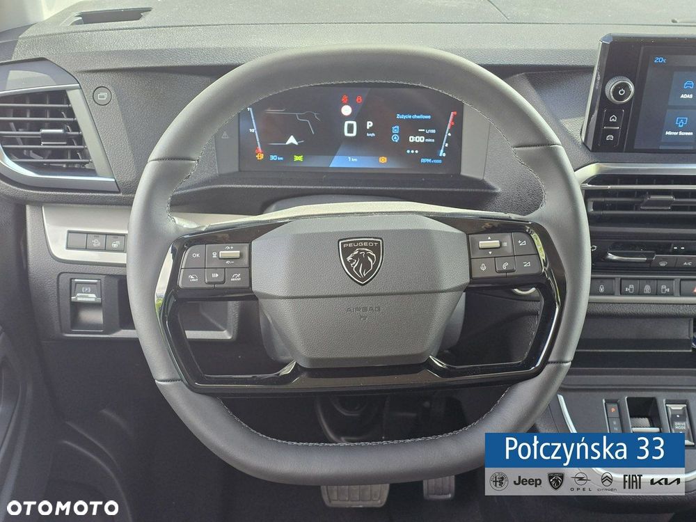 Peugeot Traveller - 32