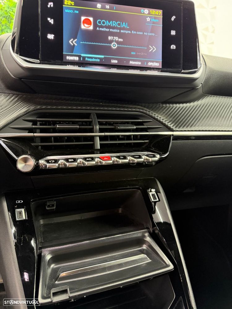 Peugeot e-2008 50 kWh Allure Pack - 9