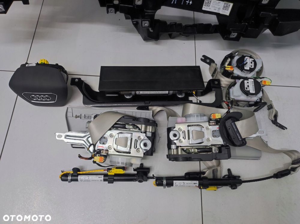 deska konsola poduszki pasy audi q8 etron usa orginał - 7