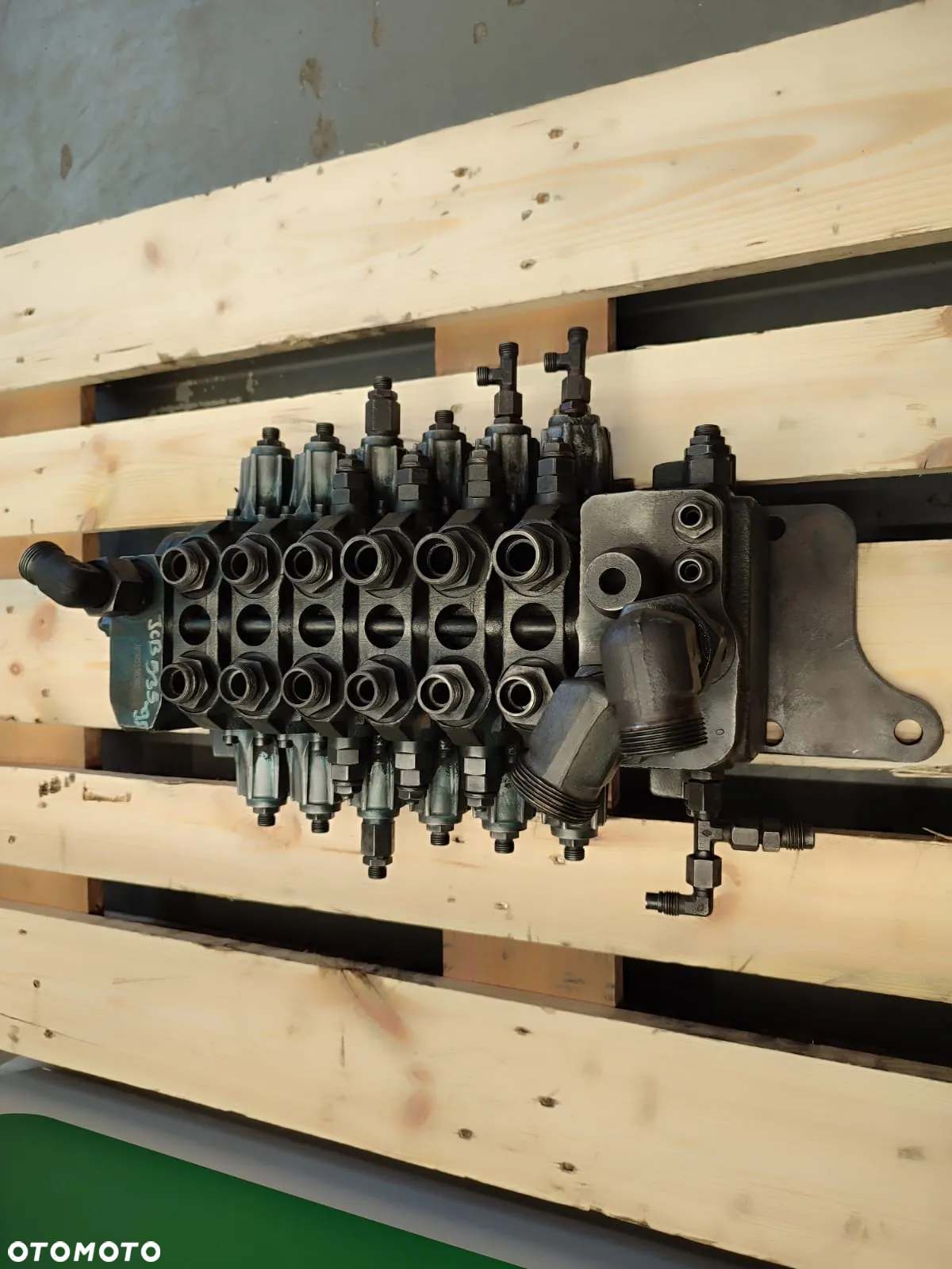 Rozdzielacz hydrauliczny 07260157 JCB 535-95 - 9