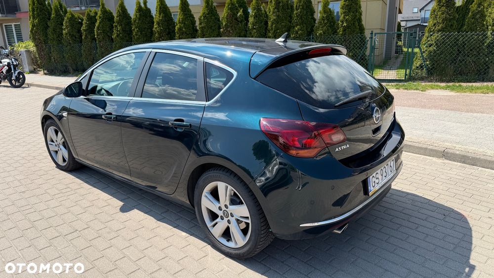 Opel Astra 1.6 SIDI Turbo Automatik Active - 4
