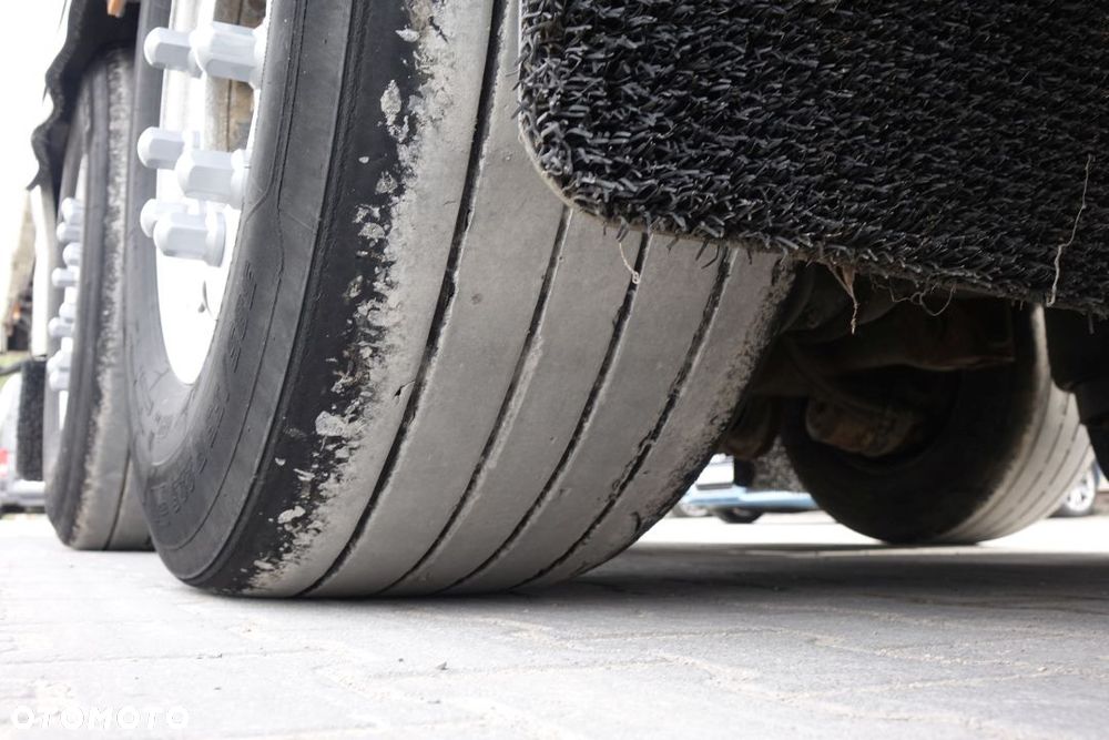 Stas RUCHOMA PODŁOGA / 82m3 / OSIE MERCEDES / ALUMINIOWE FELGI - 16