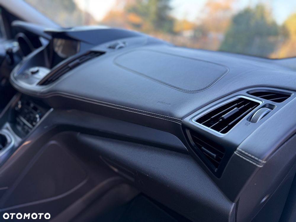 Ford Kuga 2.0 TDCi 2x4 Vignale - 21