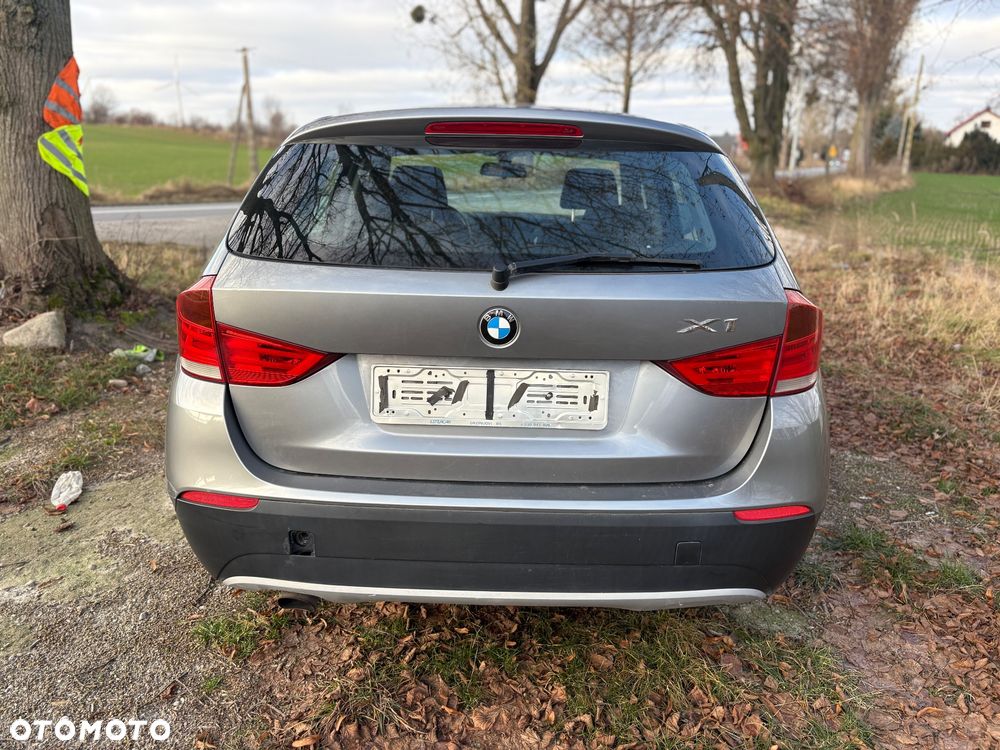 BMW X1 xDrive18d - 9