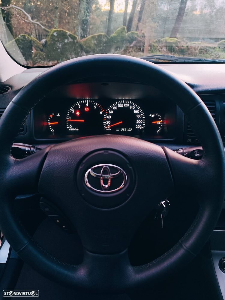 Toyota Corolla 2.0 D-4D Sol - 8