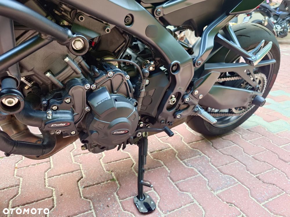 Yamaha MT - 9