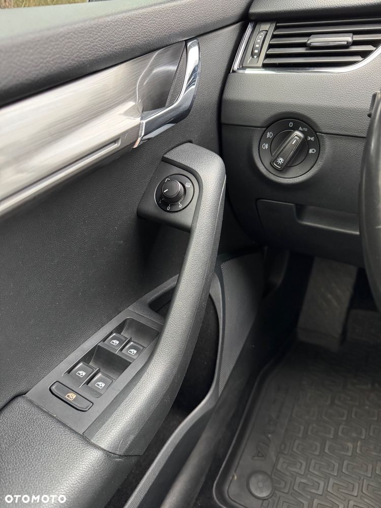 Skoda Octavia 2.0 TDI Drive DSG - 19