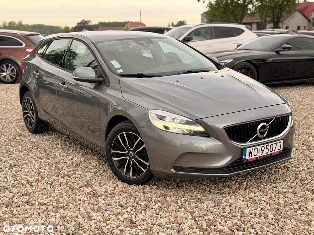 Volvo V40 - 16