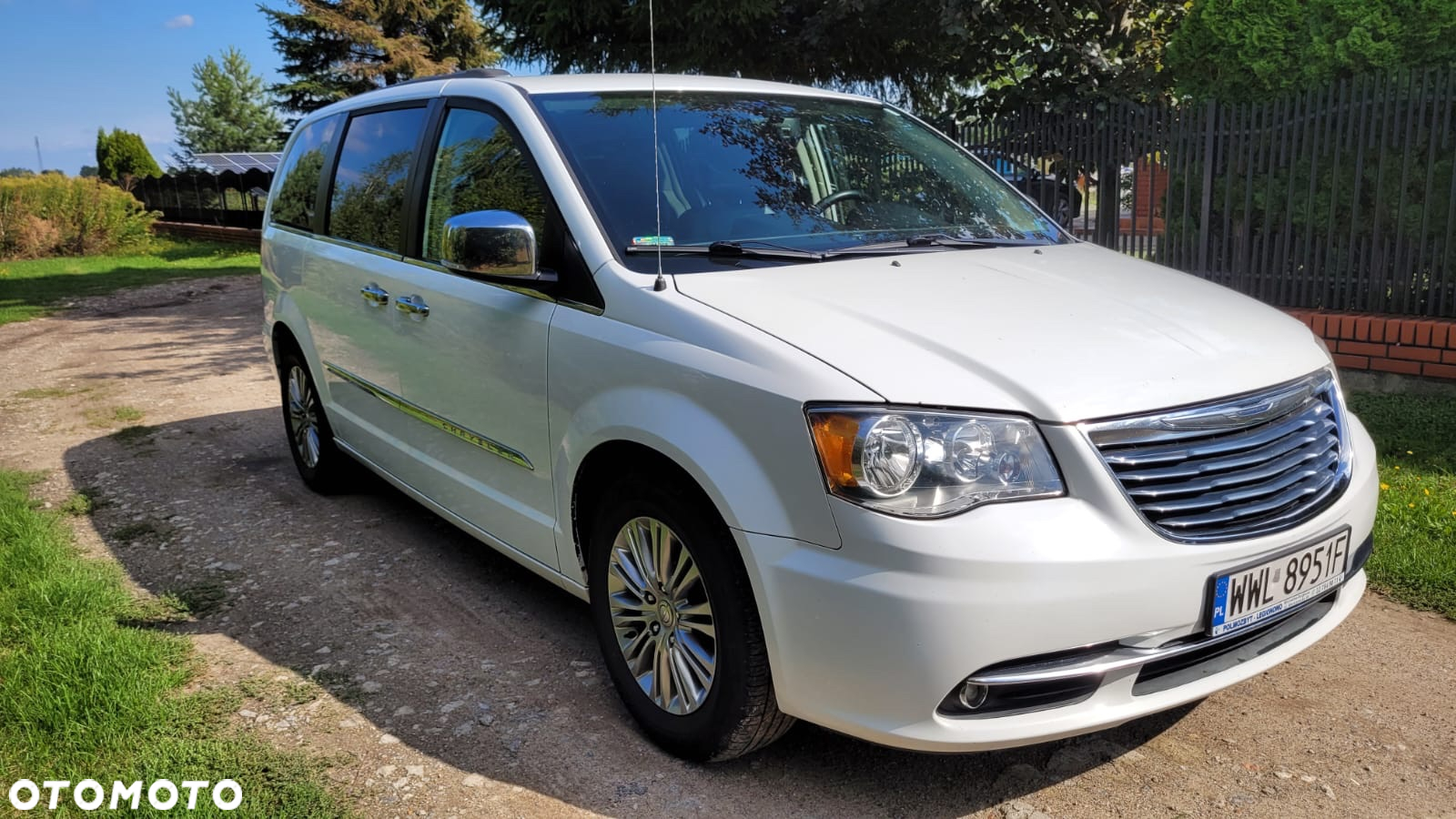 Chrysler Town & Country 3.6 Touring - 2