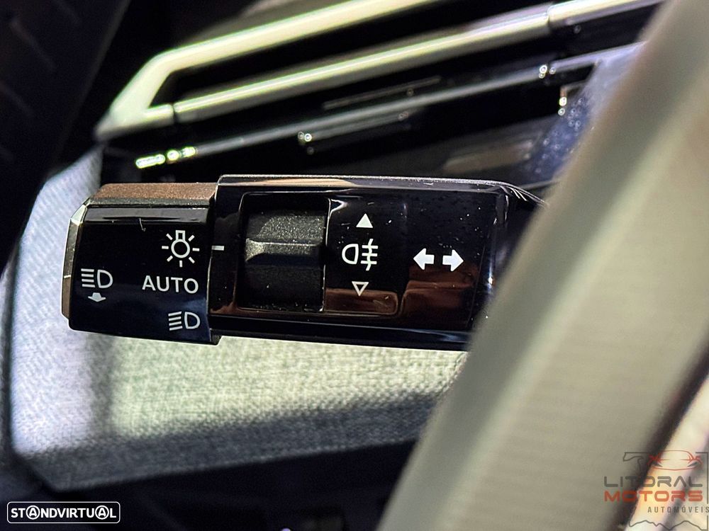 Peugeot 3008 1.2 Hybrid Allure e-DCS6 - 24