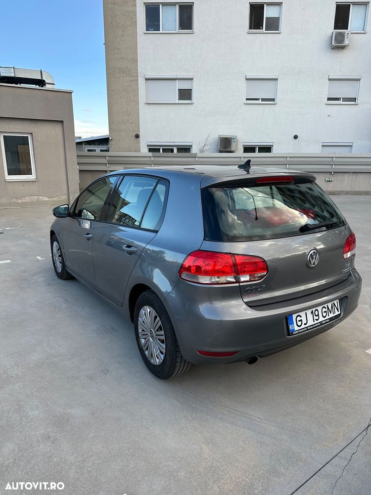 Volkswagen Golf 2011 photo 4