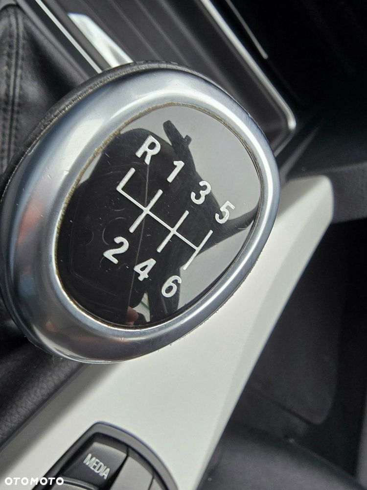 BMW Seria 3 318d - 18
