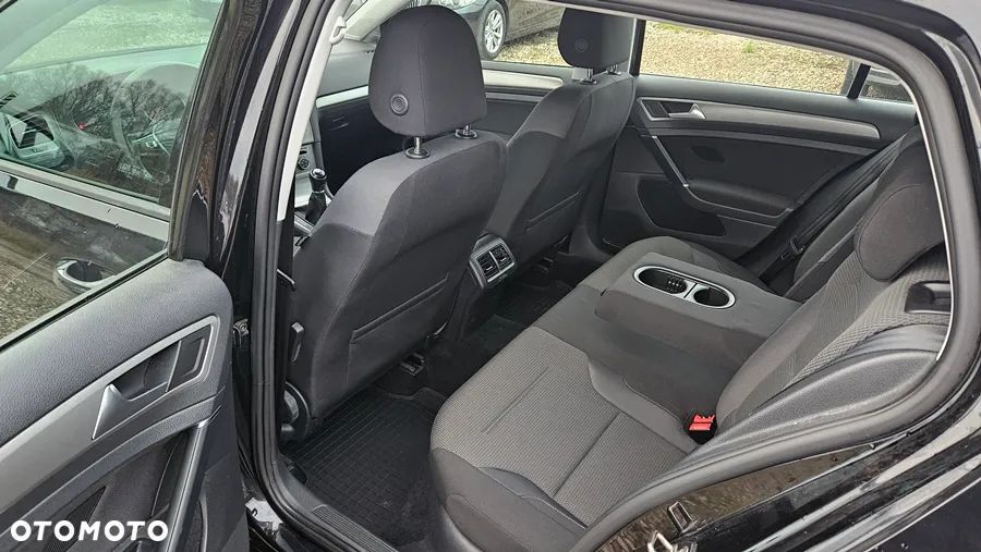 Volkswagen Golf 1.6 TDI BlueMotion Technology Trendline - 13