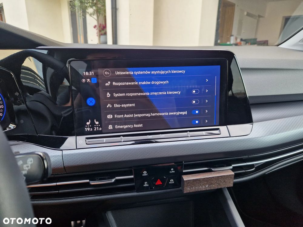 Volkswagen Golf 2.0 TDI SCR DSG Active - 33