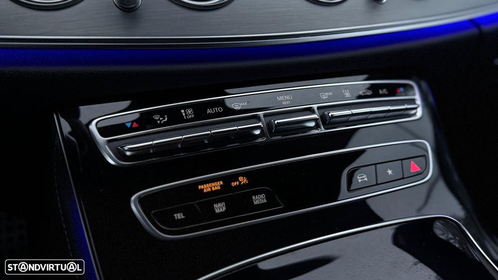 Mercedes-Benz E 300 de AMG Line - 18