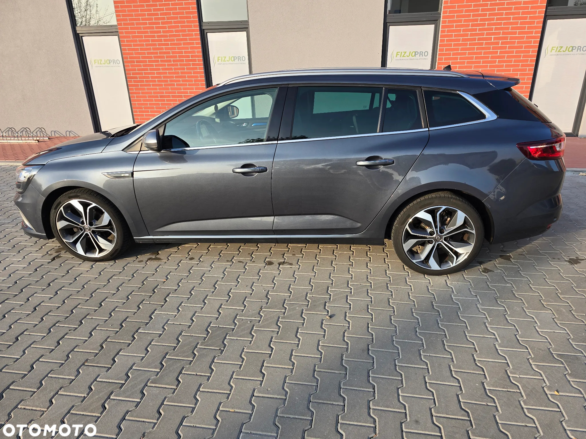 Renault Megane ENERGY TCe 130 GT LINE - 5