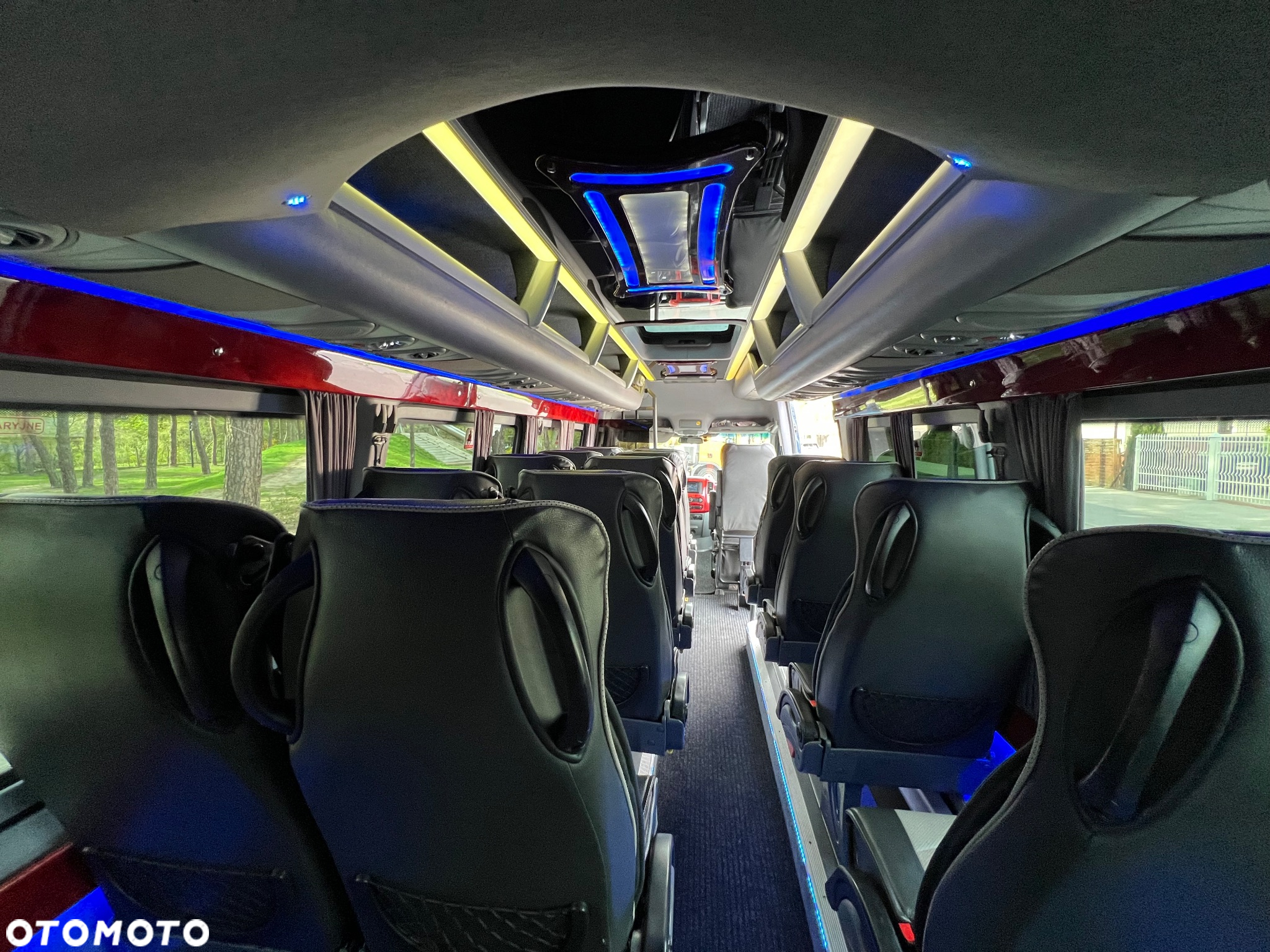 Mercedes-Benz Sprinter - 13