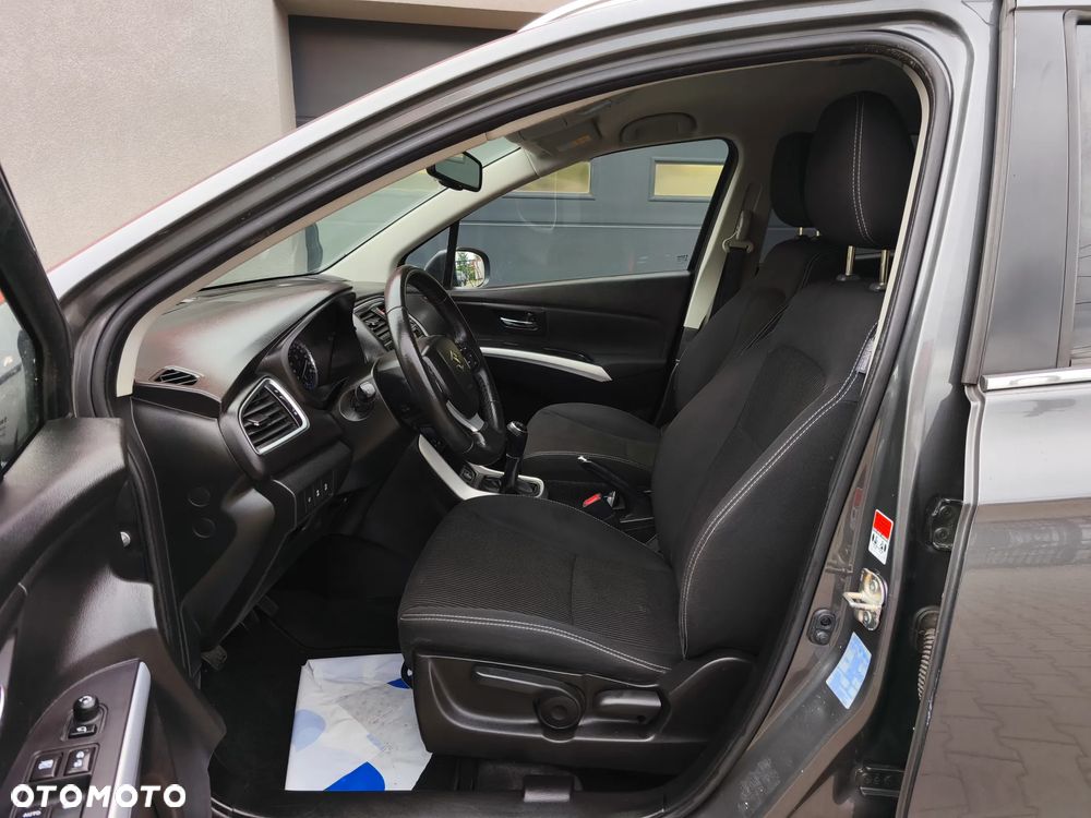 Suzuki SX4 S-Cross 1.0 T Premium - 5