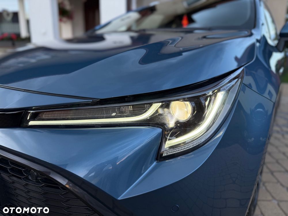 Toyota Corolla 2.0 Hybrid Comfort - 21