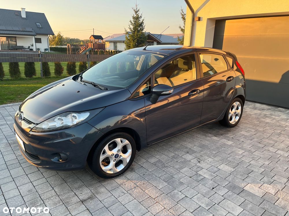 Ford Fiesta - 28