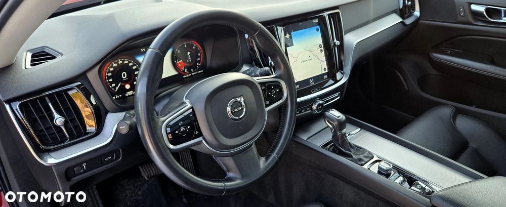 Volvo V60 Cross Country D4 AWD Geartronic Pro - 22