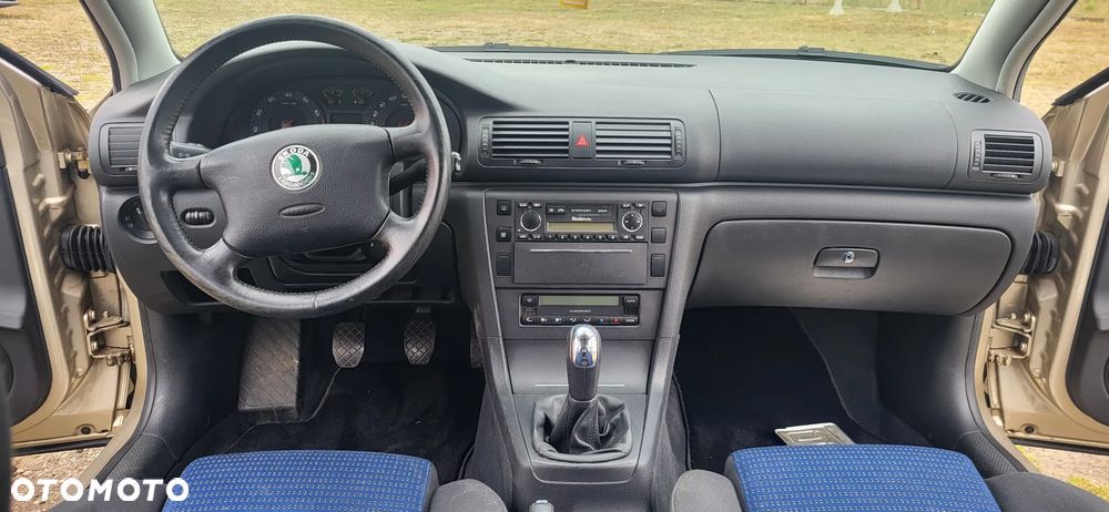 Skoda Superb 1.8 Turbo Comfort - 17