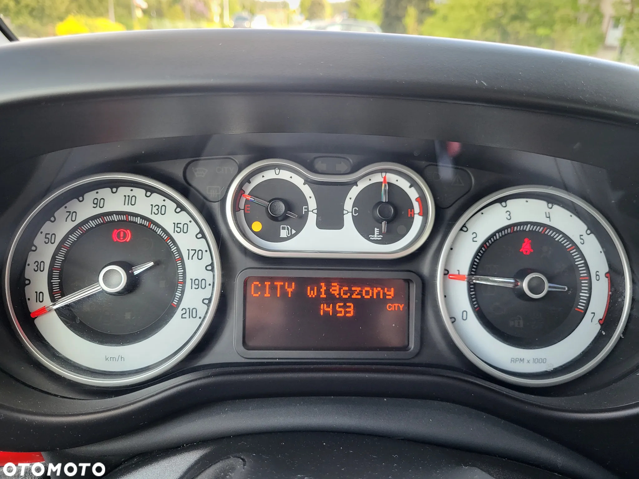 Fiat 500L 0.9 TwinAir Lounge - 23