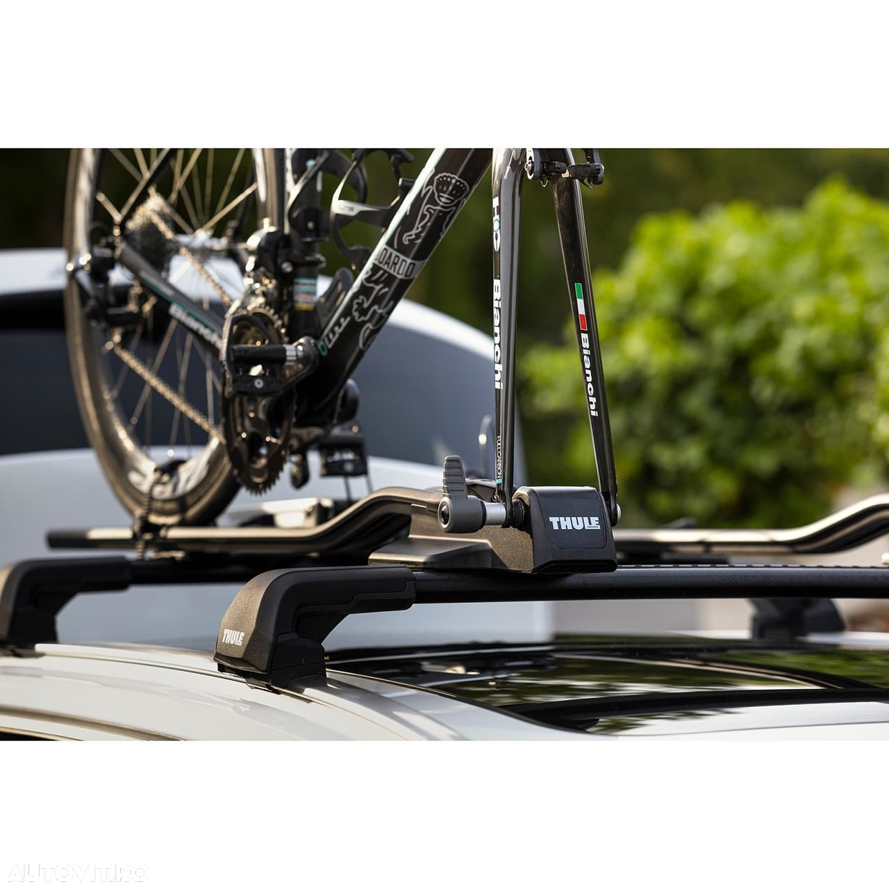 Suport biciclete Thule FastRide 564001 Negru cu prindere pe bare transversale - 10