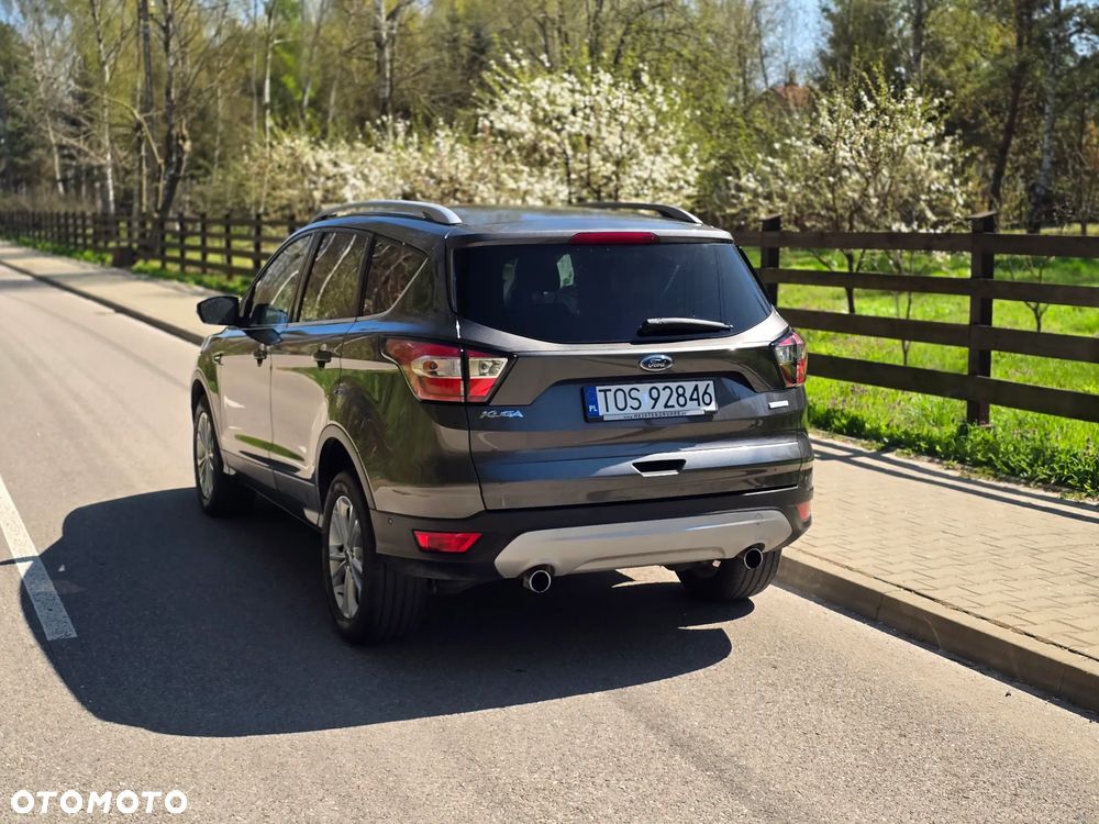 Ford Kuga 1.5 EcoBoost 2x4 Titanium - 17