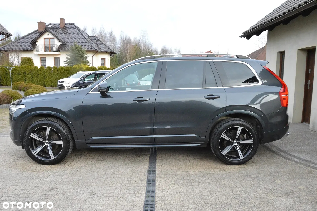 Volvo XC 90 - 8