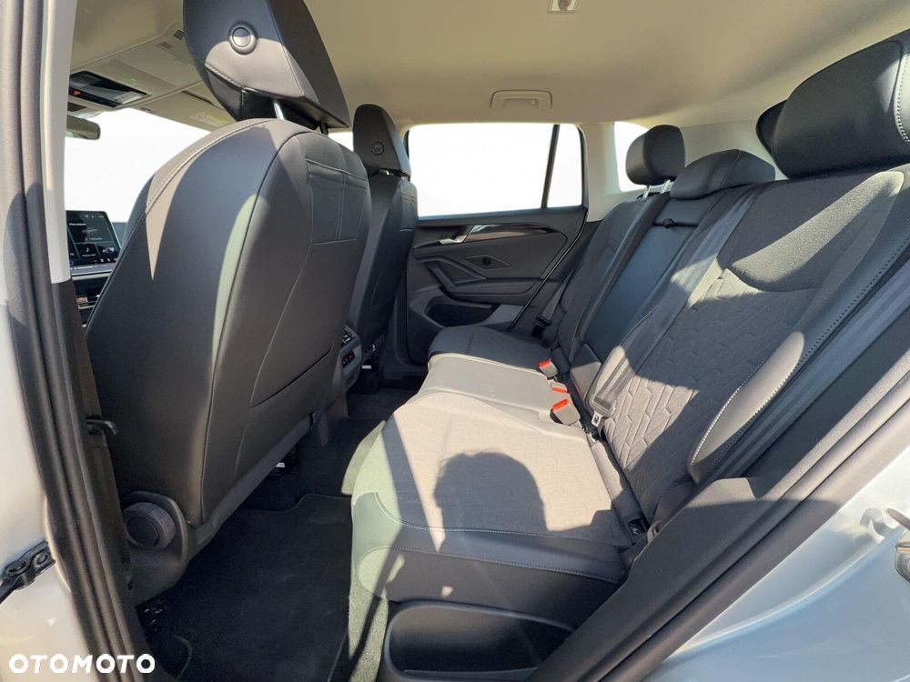 Volkswagen Tiguan - 25