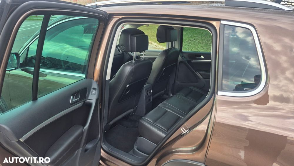 Volkswagen Tiguan 2.0 TDI DPF 4Motion BlueMotion Technology DSG Exclusive - 8