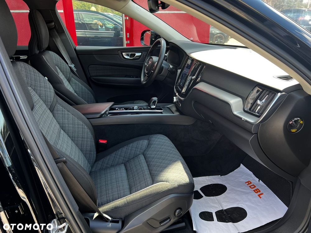 Volvo XC 60 B4 D Core - 7