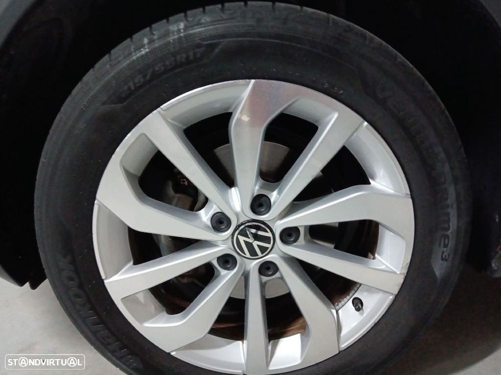 VW T-Roc 1.0 TSI Urban - 35