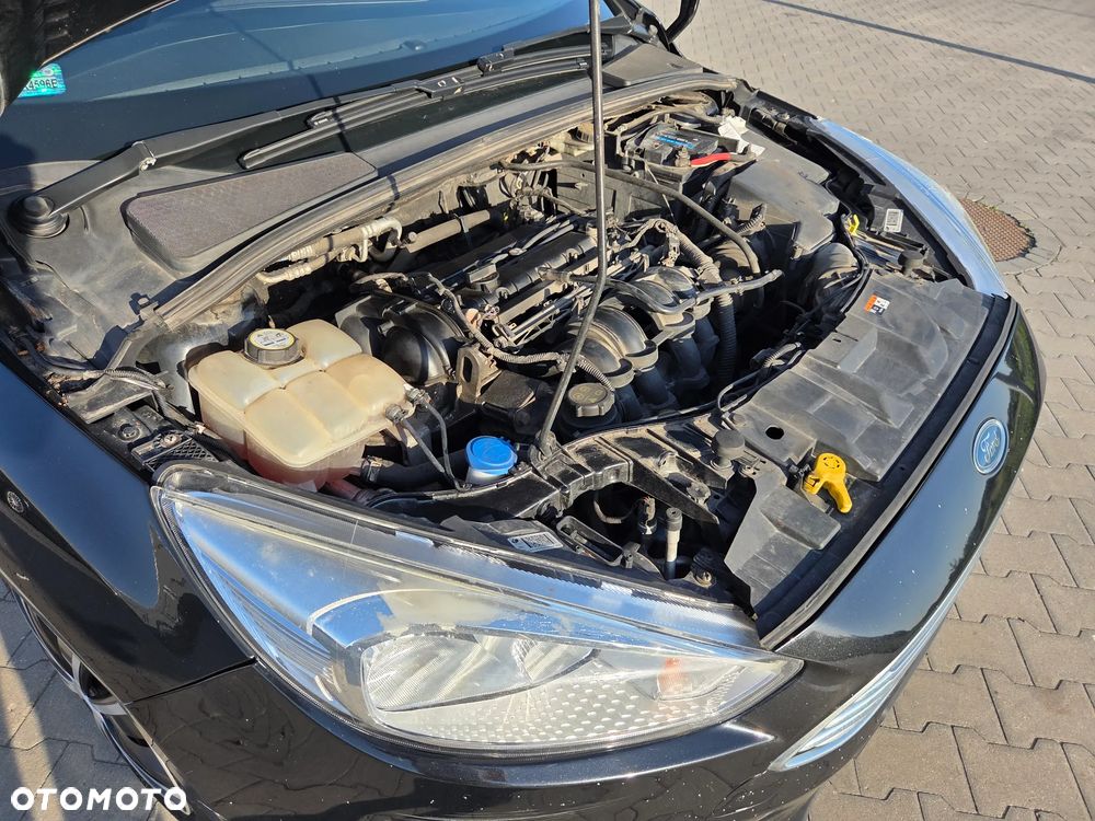 Ford Focus 1.6 Edition - 16