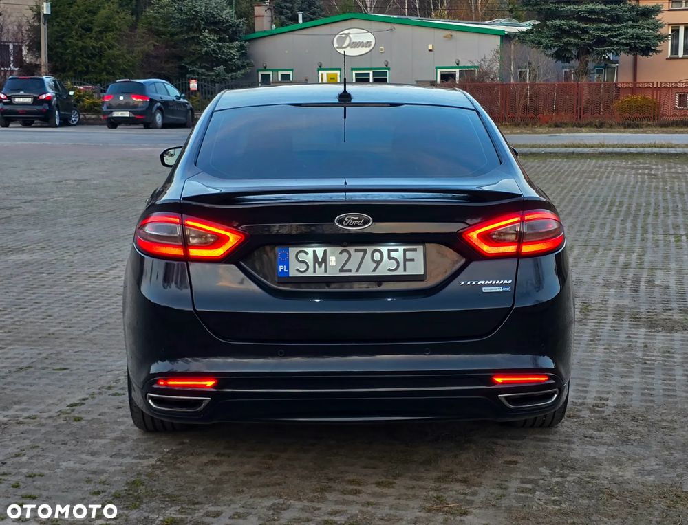 Ford Fusion - 11