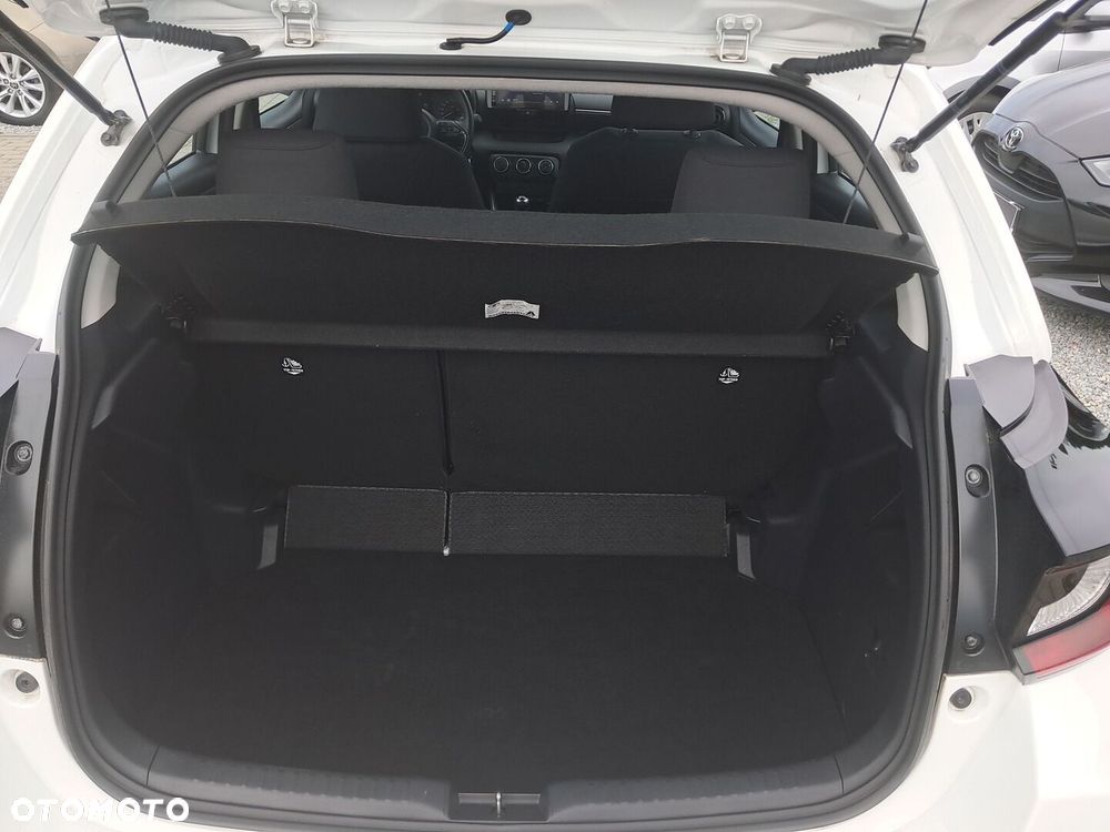 Toyota Yaris 1.5 Comfort - 17