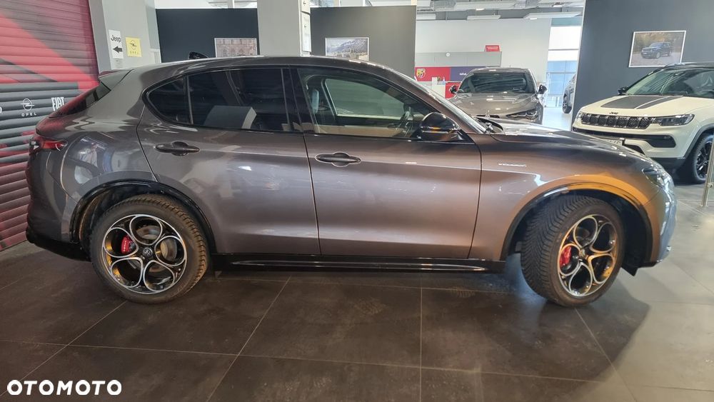 Alfa Romeo Stelvio 2.0 Turbo Veloce Q4 - 3