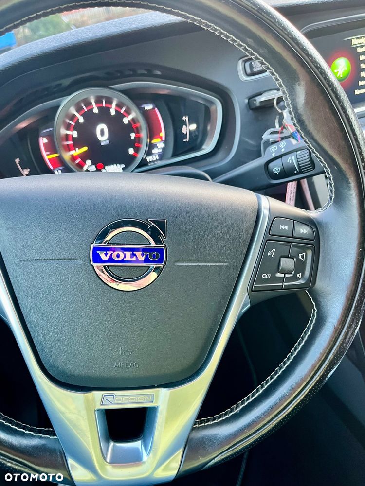 Volvo V40 T2 RDesign - 23