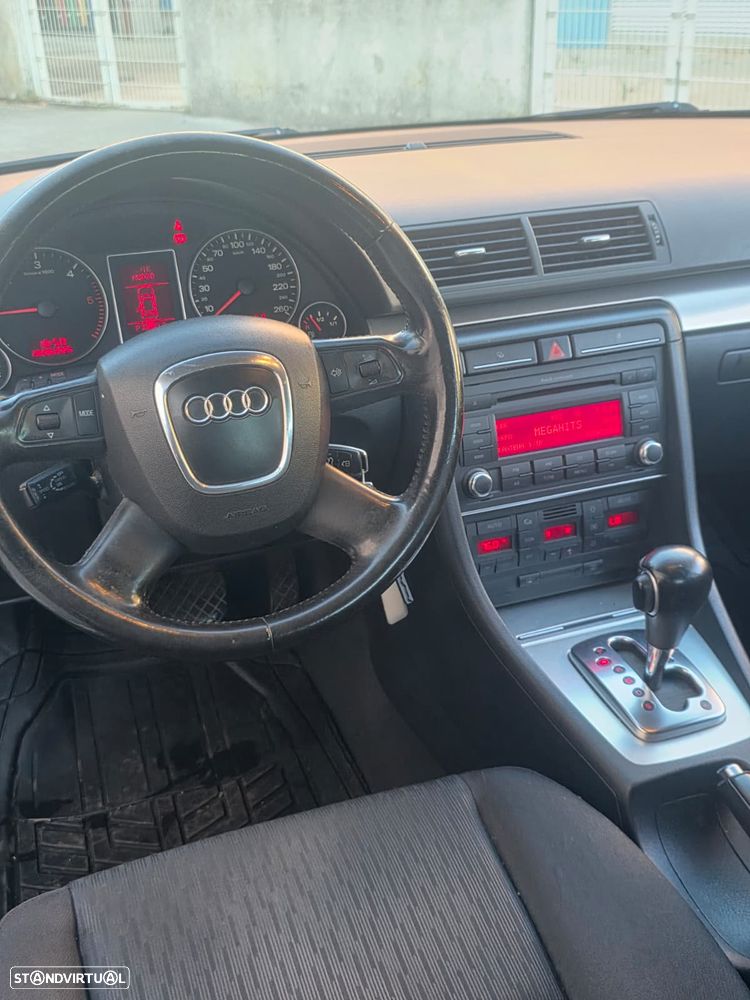 Audi A4 2.0 TDI Sport Multi - 5