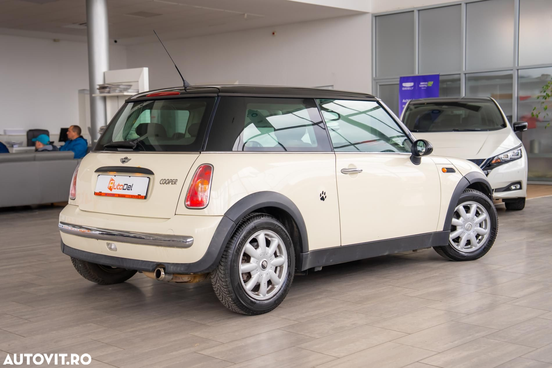 Mini Cooper Standard - 4