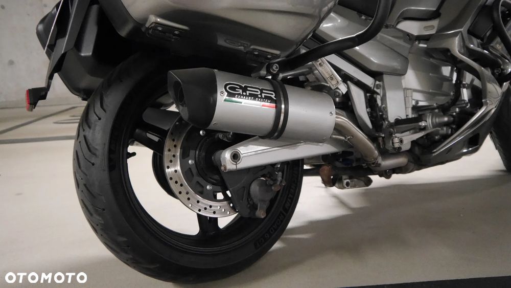 Yamaha FJR - 13