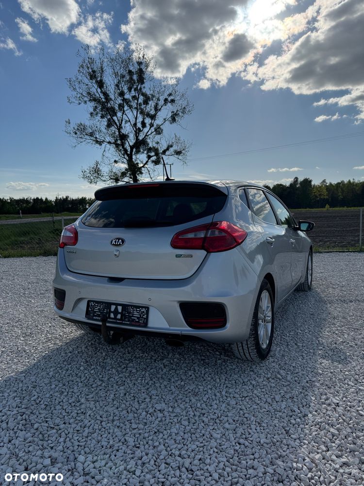 Kia Ceed 1.6 CRDi 136 ISG Vision - 5
