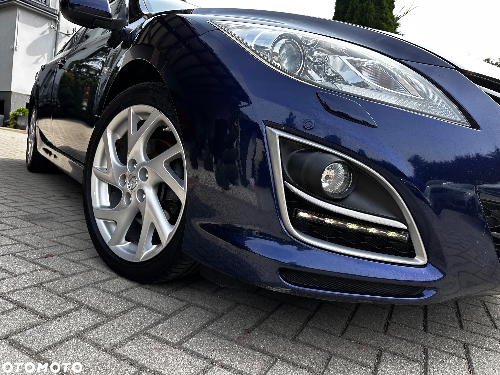 Mazda 6 Sport Kombi 2.2 CD DPF Exclusive-Line Edition 40 Jahre - 33