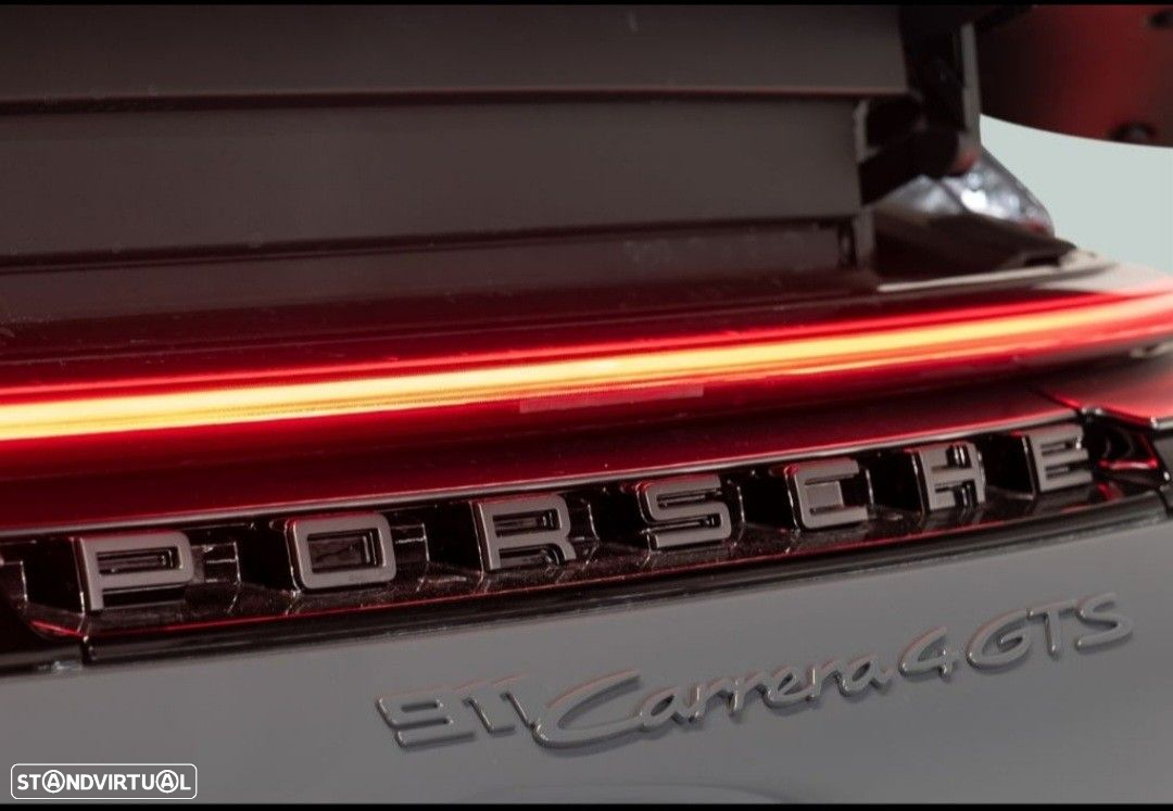 Porsche 911 (992) Carrera 4 GTS - 19
