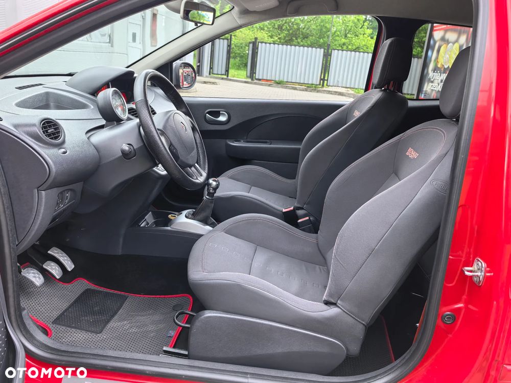 Renault Twingo 1.6 16V RS - 12