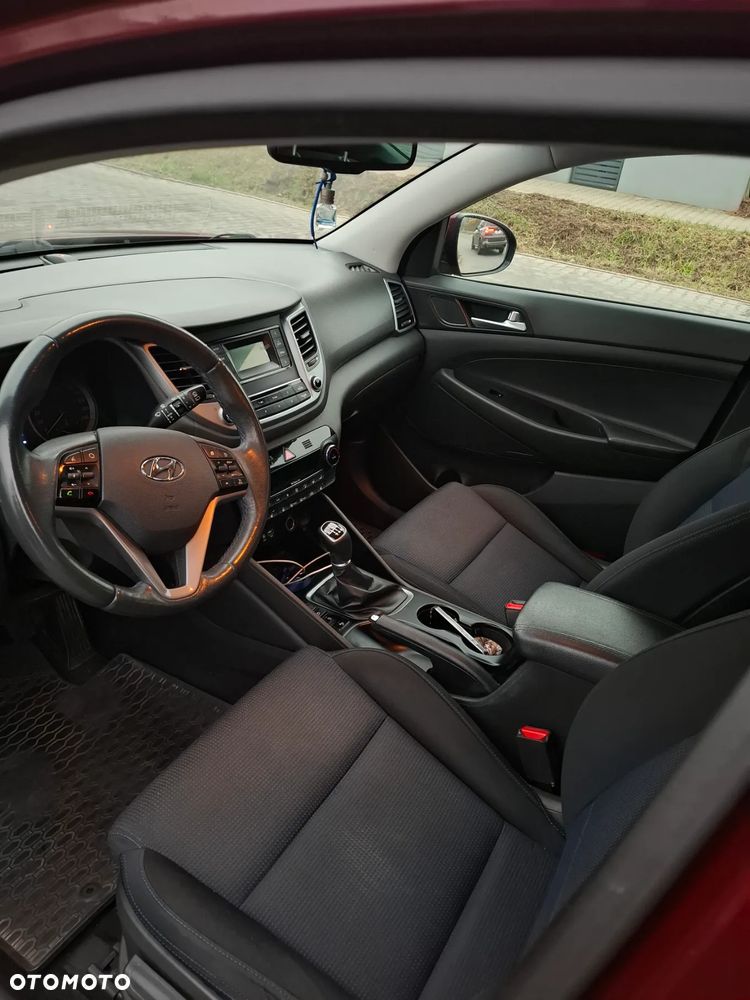 Hyundai Tucson 1.7 CRDI BlueDrive Comfort 2WD - 12