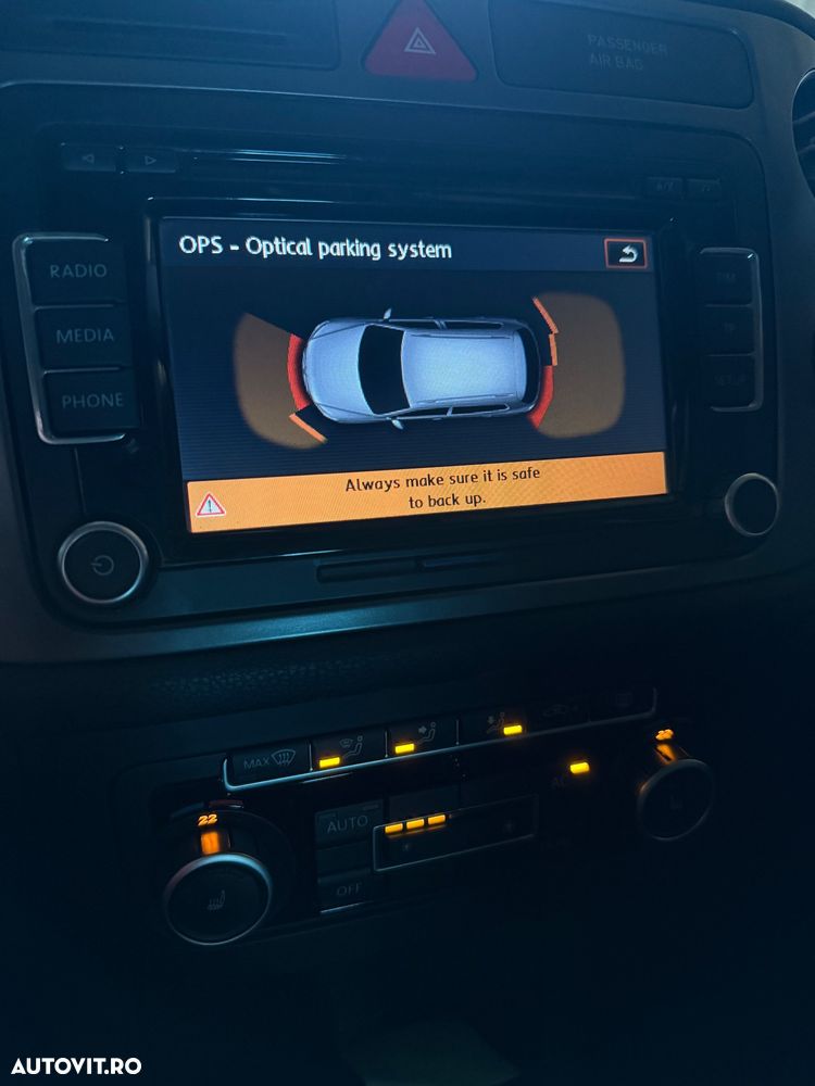 Volkswagen Tiguan 2.0 TDI 4Motion Track & Field - 9