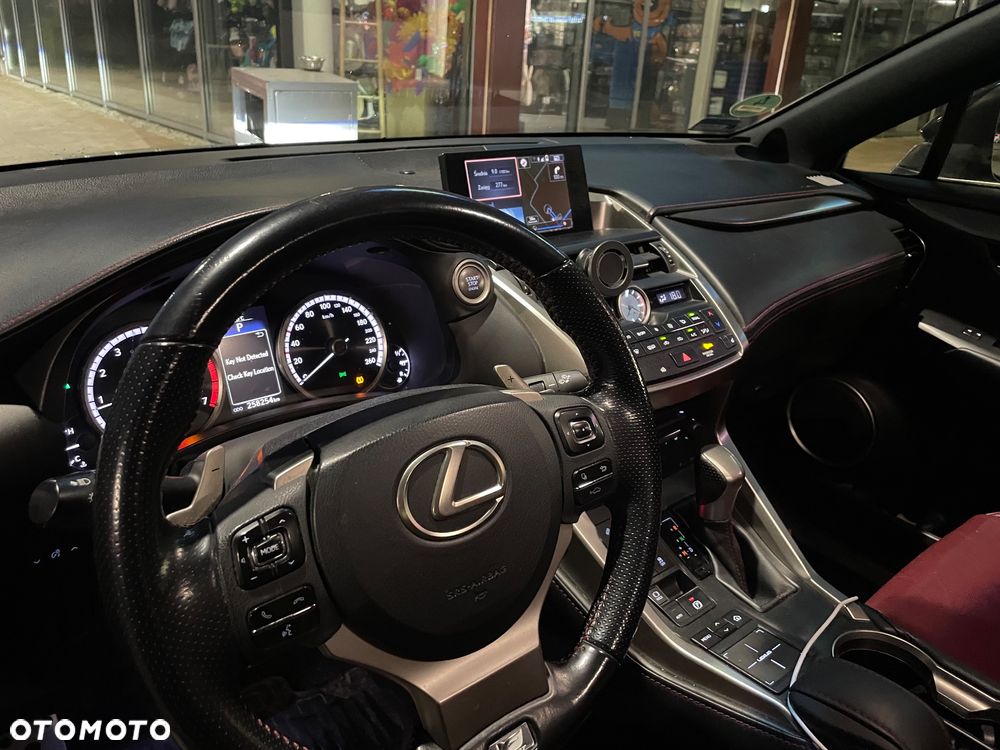 Lexus NX 200t F Sport AWD - 2