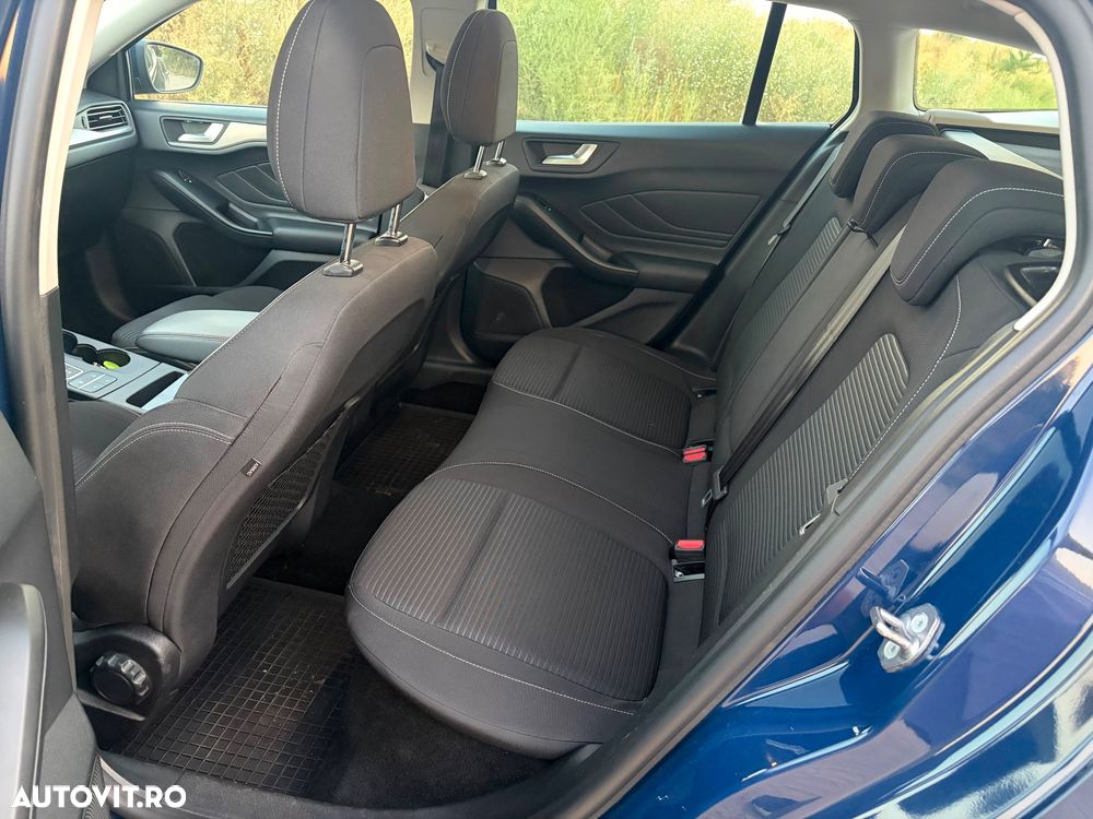 Ford Focus 1.0 EcoBoost Titanium Business - 10